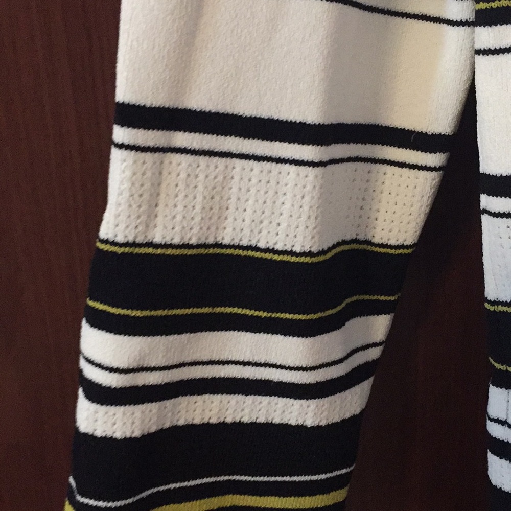 Sweater - Picture 3 of 3